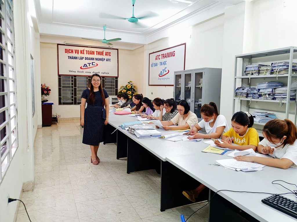 Học kế toán cấp tốc tại thanh hóa Kỳ nghỉ lễ của bạn thế nào ạ? Chắc hẳn bạn đã có một kỳ nghỉ lễ thật đẹp, thật nhiều kỹ niệm bên người thân,