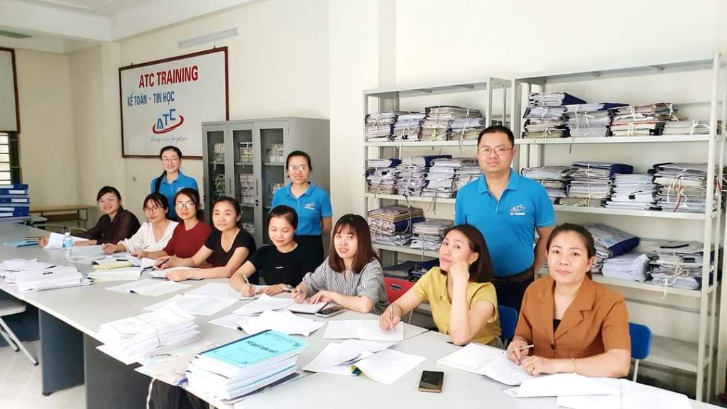 Trung tâm tin học ở thanh hóa Đời sống có hạn mà sự học thì vô hạnMột doanh nghiệp muốn hoạt động tốt yêu cầu nhà lãnh đạo phải tinh