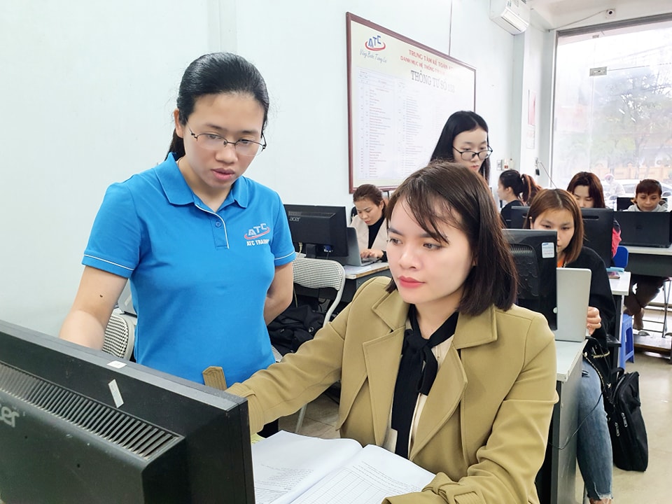 Học kế toán tại thanh hóa Rễ của sự học tập thì đắng, quả của sự học tập thì ngọt.Vượt qua các chướng ngại vật để dành lấy vinh quang.