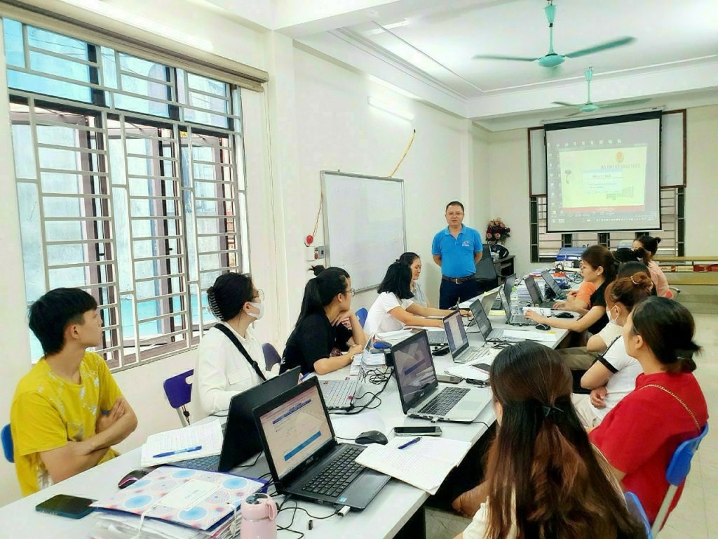 Lớp học tin học văn phòng ở Thanh Hóa Chào đón 2024 với năng lượng và chất lượng tuyệt vời cho 1 THƯƠNG HIỆU ĐẸP & UY TÍN...