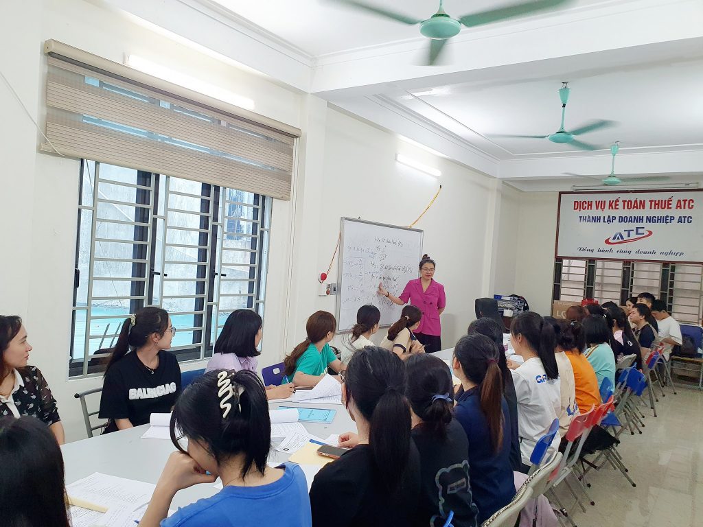 Lớp học kế toán tại Thanh Hóa