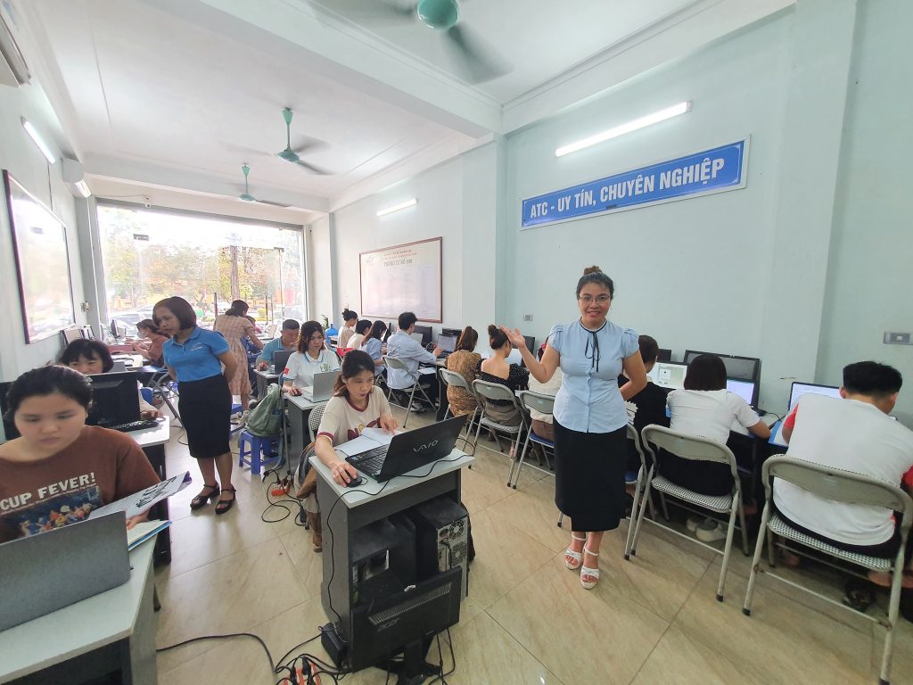Học kế toán thực tế tại thanh hóa Gia công thuê ngoài là giải pháp tối ưu chi phí được nhiều doanh nghiệp áp dụng. Tuy nhiên, việc hạch 